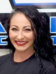 Amber Marlene's Instagram, Twitter & Facebook