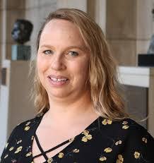 Kimberly Kohl's Instagram, Twitter & Facebook