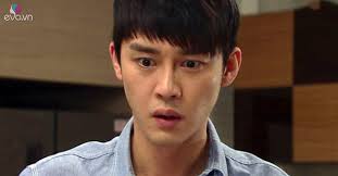 Vợ bầu thai đôi chồng chỉ đưa 2 triệu/tháng, con ra đời nhìn giấy khai sinh  anh chết điếng