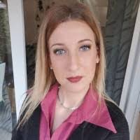 Sarah Hemmelgarn's Instagram, Twitter & Facebook