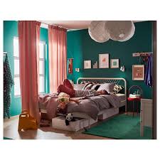 Langsted Teppich Kurzflor Grun Ikea Osterreich In 2020 Green Bedroom Walls Stylish Bedroom Green Walls Living Room