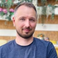 100+ perfiles de «Steinau»