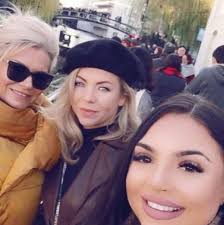 hello i went to lower kersal at the age of 3 in 1943 loved the school my  name was then jacqueline anderson lived 9 hassop avenue lower kersal