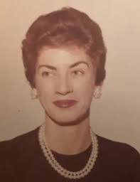 Eloise Kitchen's Instagram, Twitter & Facebook