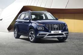 Hyundai is positioning alcazar as a premium offering and will be placed between creta and tucson. Hyundai Alcazar Price In India Launch Date Images Specs Colours