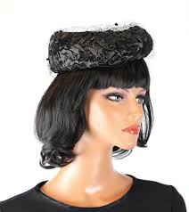 60s Black Straw/Netting Women Pillbox Hat Small 20 in…