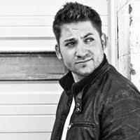 Max Landry's Instagram, Twitter & Facebook