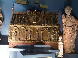 Cette vitalité s'exprime également par l'organisation d'événements ponctuels tels les manifestations de la célébration du huitième centenaire de la mort de richard i er d'angleterre en 1999, l'accueil de la félibrée (qui s'est déroulée pour la seconde fois à châlus en 2007 90) ou celui du tour cycliste du limousin 91 ainsi qu. Chamberet Wikipedia