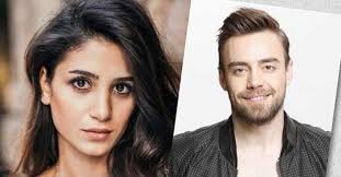 Sitare akbaş'ın doğum yeri i̇stanbul ilidir. Murat Dalkilic Hande Ercel In Yakin Arkadasiyla Ask Yasiyor