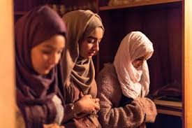 Amalan yang bisa dilakukan oleh wanita haid mendengarkan bacaan al quran dan membaca tafsir al quran. Amalan Yang Bisa Dilakukan Perempuan Yang Sedang Haid Saat Sedang Tidak Berpuasa Semua Halaman Nova