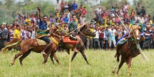 Selain itu, masih banyak lagi keragaman budaya yang ada di. 7 Manfaat Keberagaman Budaya Di Indonesia Bagi Masyarakat Umun