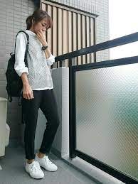 40代アラフォーの秋コーデ 9月10月11月のレディース着こなしファッション術 ファッション tシャツ 無地 ニットベスト