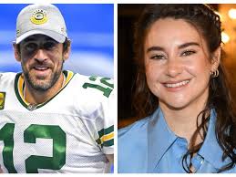 Her first roles included felicity merriman in the 2005 television film felicity: Shailene Woodley S Dog Loves Aaron Rodgers Great Arm To Play Fetch