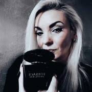 Crystal Noir Versace fragancia