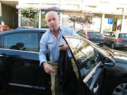 Pedro miguel de santana lopes gcc is a portuguese lawyer and politician, who most notably served as prime minister of portugal from 2004 to. Santana Lopes Admite Concorrer As Presidenciais Zap