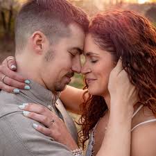 Elizabeth Davenport and Dylan Toon's Wedding Registry