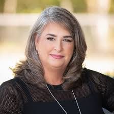 Stacey Hayden's Instagram, Twitter & Facebook