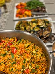 Dieses leckere rezept beweist, dass man sich für genuss in der küche nicht immer an bestimmte länderküchen halten muss. Der Absolut Beste Couscous Salat Rezept Bigmeatlove