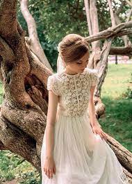 Orientieren sie sich dann lieber an den farben. Pin By Ammine Berry On Szep Ruhak In 2021 Wedding Dress Elegant Wedding Dress Romantic Wedding Dresses