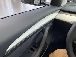 Taptes wholesales tesla model 3 aftermarket interior accessories like model 3 wireless charger. ç‰¹æ‹‰é£Ž T Sla Mania On Twitter My First Time To Sit In A Model 3 With The New White Door Trim Without The Horizontal Wood Grain The White Door Trim Looks Much Better And