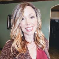 Julie Hibbs's Instagram, Twitter & Facebook