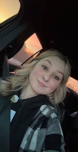 Kendra Holman (@kendraholman)