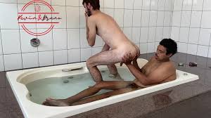 Misty's wet ride - blonde cumshot