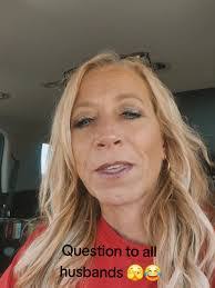 April Wolford's Instagram, Twitter & Facebook