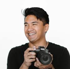 Andrew Cacho's Instagram, Twitter & Facebook