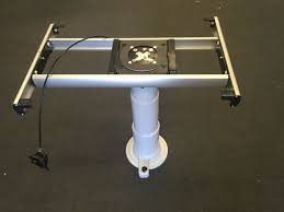 Nuova Mapa Adjustable Height Table Leg With Turntable And Sliding System Has A Handle Underneath The Table To Allow You To Swivel S Remodeled Campers Remodel