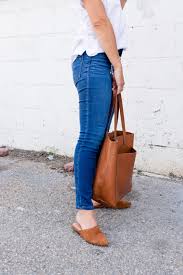 How To Shop Madewell At A Discount Pumps Push Ups Madewell Outfits Classic Style Outfits Mules Outfit