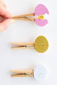 Des activités de collages,pliages et découpages pour les enfants de la classe de la maternelle. Diy Paques 10 Idees A Faire Avec Les Enfants Club Mamans