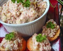 2 cups diced ham ½ cup mayo ¼ cup softened cream cheese 2 tablespoons onion flakes 2 tablespoons dill pickles ¼ teaspoon each: Paula Deen S Best Ham Salad Sandwich Recipe Food Com Recipe Ham Salad Ham Salad Sandwich Food Processor Recipes
