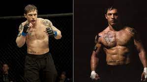 Schauspieler tom hardy körper gutaussehende jungs tommy boy die anderen typen the revenant griechische götter kleine mädchen männliche haarschnitte. Tom Hardy Verrat Welche Folgen Die Physische Vorbereitung Fur Die Rolle Von Bane Fur Seinen Korper Hatte