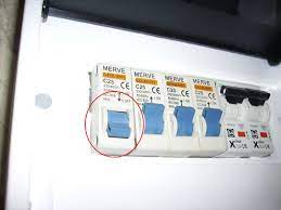 Bmp este acronimul de la bloc de masura si protectie. Trezeste Mesterul Din Tine Schimbarea Unei Sigurante