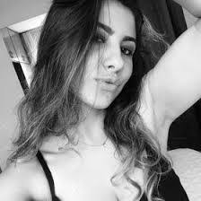 Luana Schneider's Instagram, Twitter & Facebook