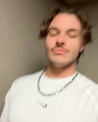 I want to give all glory to God and thank him for the people he has placed  in my life ✝️