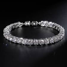 The tennis bracelet got its name from the bracelet that american tennis player chris evert wore while she competed in the 1978 u.s. How To Buy A Diamond Tennis Bracelet Part2 J Shalev Diamonds