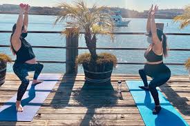 200/500 hour yoga teacher training in los angeles may 2nd to 26th, 2022. Outdoor Prenatal Barre Yoga Class Bei Fit Bump Barre Los Angeles Lies Bewertungen Und Buche Kurse Auf Classpass