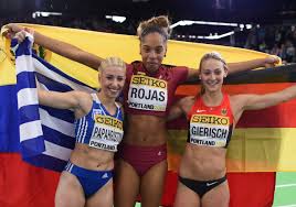 Oct 21, 1995 · yulimar rojas was born in caracas, but her athletic talent was nurtured in the eastern state of anzoátegui on the shores of the caribbean sea. La Venezolana Yulimar Rojas Hace Historia En Triple Salto En El Mundial De Atletismo Deportes Mas Deportes Tudn Univision