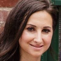 Lisa Tarnow's Instagram, Twitter & Facebook