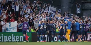 Futbol severler tarafından danimarka finlandiya maçı neden ertelendi, ne oldu sorularına yanıt aranıyor. Danimarka 0 1 Finlandiya Mac Sonucu Fotomac