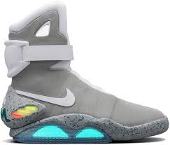 Nike Mag Back To The Future 2016 In 2020 Nike Air Mag Most Expensive Sneakers Expensive Sneakers