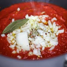 You can take a marinara sauce recipe and add meat to make spaghetti sauce, and you can also take a spaghetti sauce recipe and make a marinara sauce by omitting the meat. How To Make Tomato Sauce From Crushed Tomatoes For Pizza Or Pasta Sip Bite Go