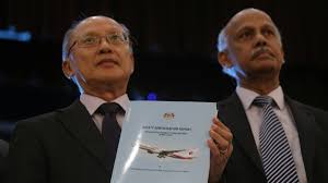 Ada 239 penumpang dan awak yang ikut dalam pesawat mh370. Penyelidik Tidak Dapat Pecahkan Misteri Pesawat Mh370 Yang Hilang