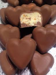 Chocolats Fourres Facon Schoco Bons Recette Recette Chocolat Recette Bonbon Chocolat