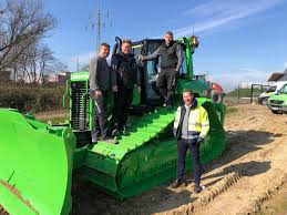 Job Story The Company Gerd Linneweber Uses Cat S Dozer For Its Soil Work The Heavyquip Magazine