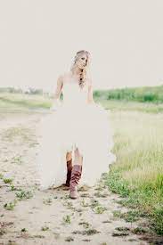 Wedding Dress Shoot With The Bachelor S Tenley Molzahn Part 1 Wedding Dresses Country Wedding Dresses Wedding