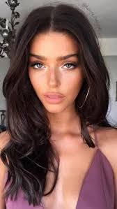 Hannah Mobley's Instagram, Twitter & Facebook