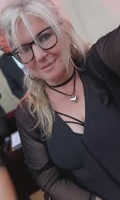 Buondì veneti e amanti del Veneto. Come se dixe rugiada in diaeto? Grazie  mille 😊